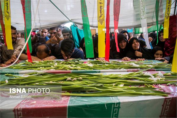 استقبال از دو شهید گمنام دفاع مقدس در شهر ندوشن - یزد 9