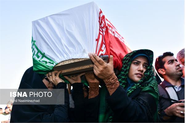 استقبال از پیکر ۵۵ شهید تازه تفحص شده دوران دفاع مقدس در مرز شلمچه 15