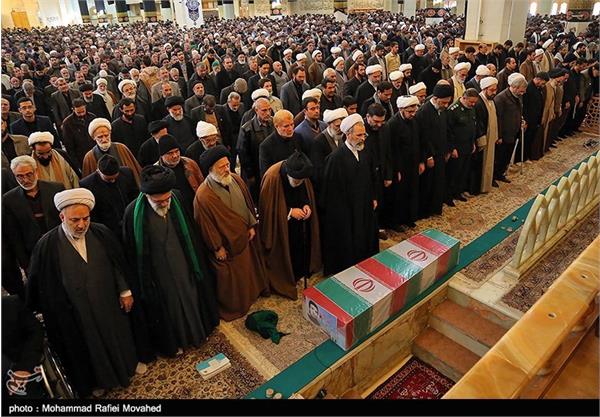 تشییع پیکر شهید محسن مسعودی در قم 16