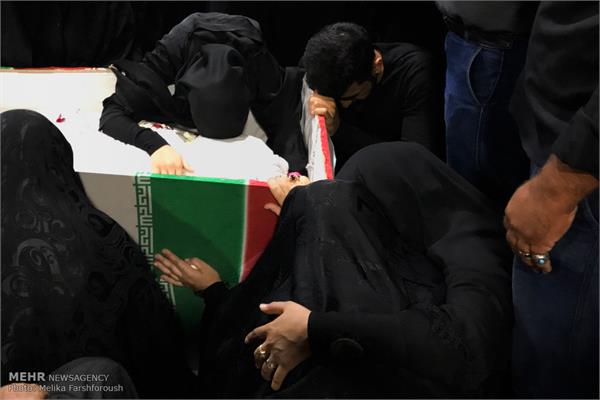 دیدار خانواده شهید دفاع مقدس سید مهدی غلامی پس از ۳۳ سال 7