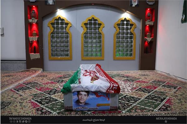 وداع با پیکر شهید تازه تفحص شده عیسی شجاعی 3