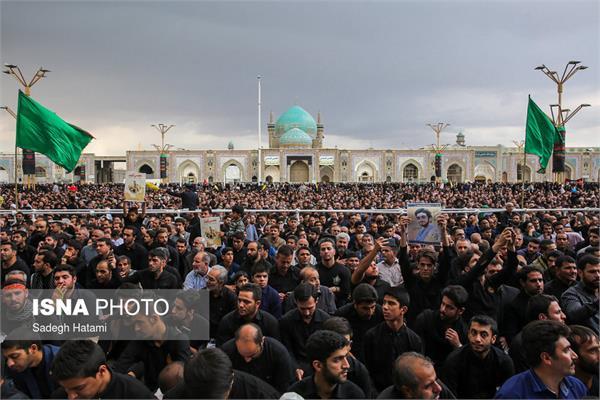 مراسم وداع با پیکر مطهر شهید محسن حججی - حرم مطهر رضوی 3