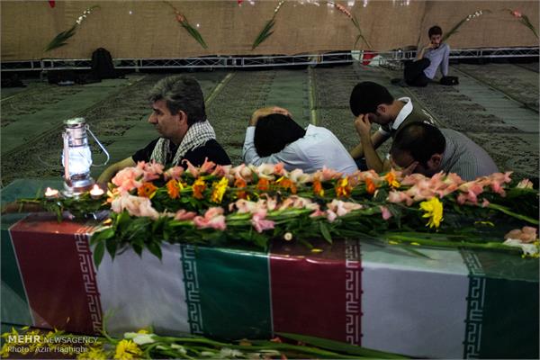 مراسم وداع با شهدای غواص و خط شکن در دانشگاه تهران 8