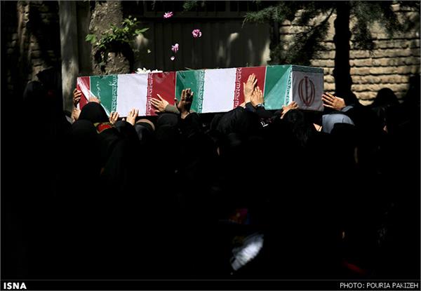 تشییع و خاکسپاری دو شهید گمنام در استان همدان 6