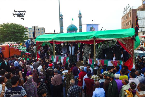 تشییع پیکر شهدای گمنام در قشم 8