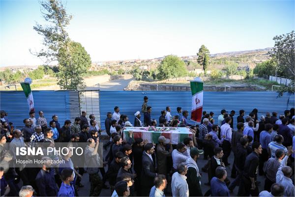 تشییع پیکر مطهر دو شهید گمنام در شاندیز 9
