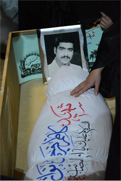 اولین دیدار خانواده شهید فرجی نوازانی با فرزند شهیدشان بعد از 33 سال 9