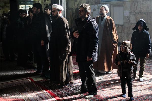 مراسم تشییع و تدفین پیکر دو شهید گمنام در مدرسه علمیه مروی 4