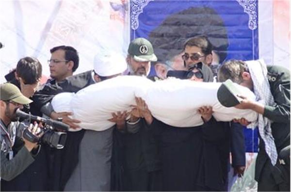 تشییع و خاکسپاری شهدای گمنام در اهرم تنگستان