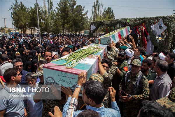 استقبال از دو شهید گمنام دفاع مقدس در شهر ندوشن - یزد 7