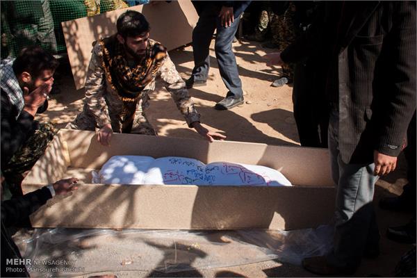 تشییع شهید گمنام در دانشگاه فنی دختران شاهرود‎ 18