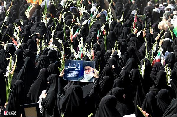 تشییع و خاکسپاری شهدای گمنام دانشگاه شاهد-12/7/89