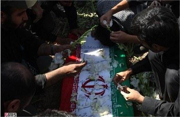 تشییع وخاکسپاری شهیدان  گمنام در دانشگاه آزاد اسلامی واحدعلوم و تحقیقات