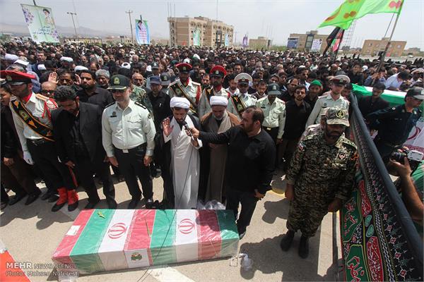 مراسم تشییع پیکر دو شهید دوران دفاع مقدس در بیرجند 16