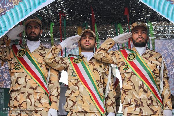 استقبال از ۸ شهید گمنام در فرودگاه بیرجند 30