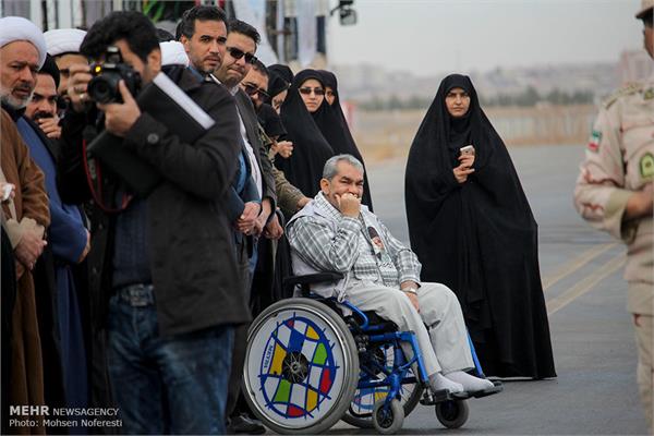 استقبال از ۸ شهید گمنام در فرودگاه بیرجند 16