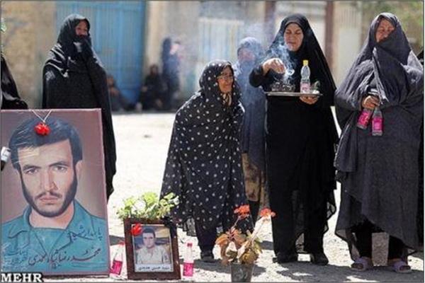 تشییع شهدای دوران دفاع مقدس در شهر خمین