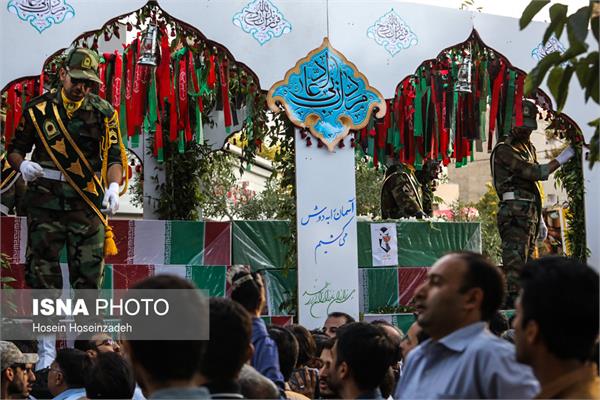 تشییع پیکر ۱۹شهید گمنام دفاع مقدس و یک شهید مدافع حرم در مشهد 7