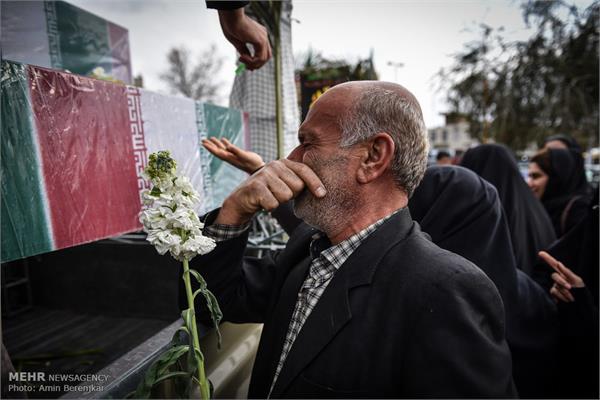 تشییع پیکر پاک ۲۴ شهید گمنام در شیراز 5