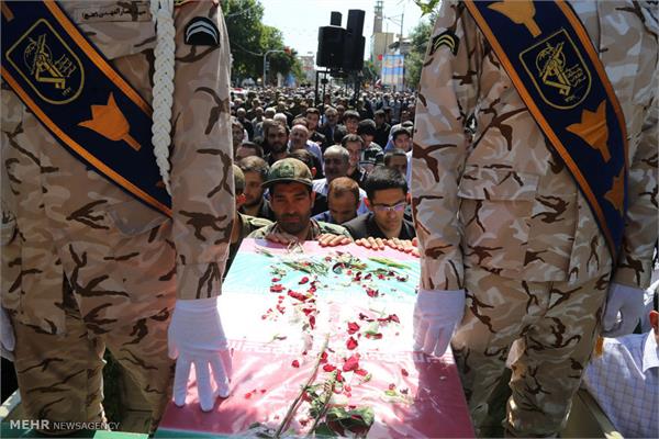 تشییع شهید حمید مرادلو در زنجان 1