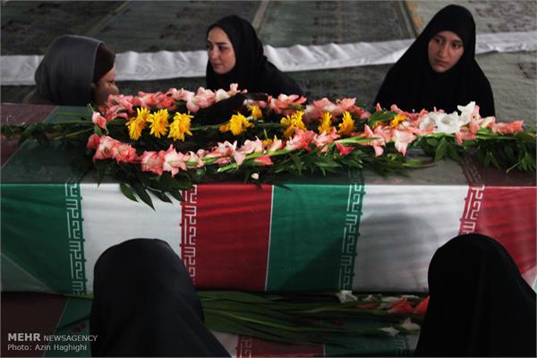 مراسم وداع با شهدای غواص و خط شکن در دانشگاه تهران 17