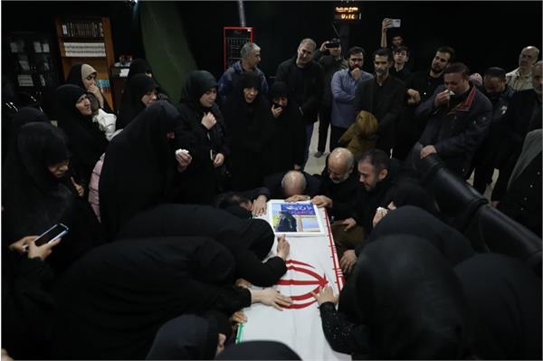 وداع با پیکر مطهر شهیده فائزه رحیمی - 15 دی 1402