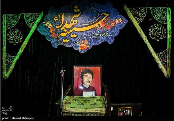 دیدار خانواده شهید تازه تفحص شده مهدی سیفی با پیکر وی 6