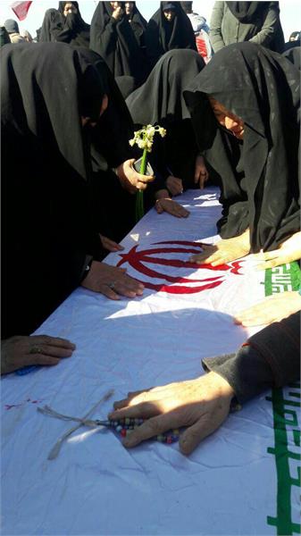 ورود پیکر پاک 98 شهید دفاع‌ مقدس به کشور 7