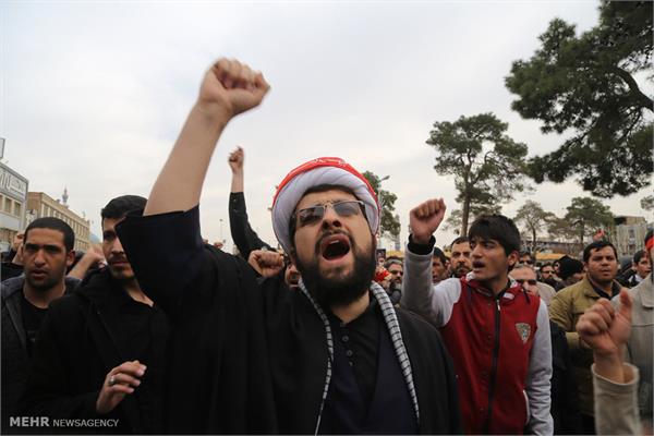 مراسم تشییع ۵ شهید گمنام و ۳ شهید مدافع حرم در قم 10