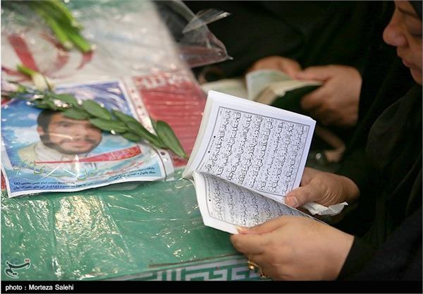 مراسم وداع با پیکر شهدای احراز هویت شده در اصفهان 20