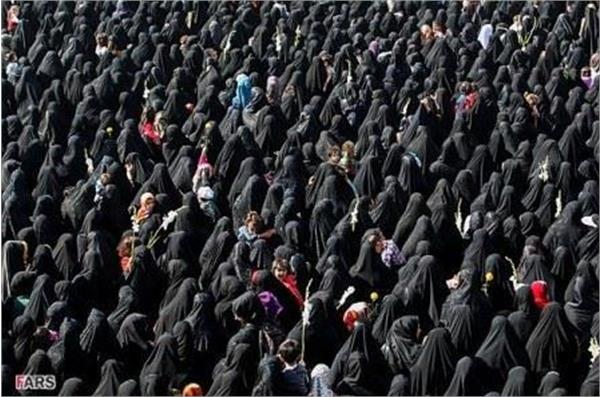 تشییع و خاکسپاری دو شهید گمنام در شهر اقبالیه قزوین