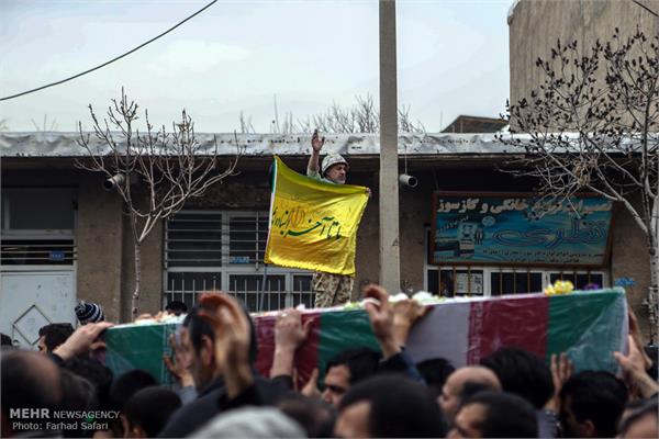 تشیع دو شهید گمنام سال های دفاع مقدس در شریفیه قزوین 5