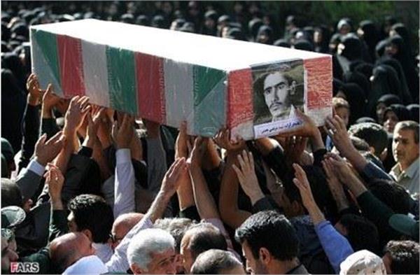 تشییع و خاکسپاری شهدای دفاع مقدس در اصفهان