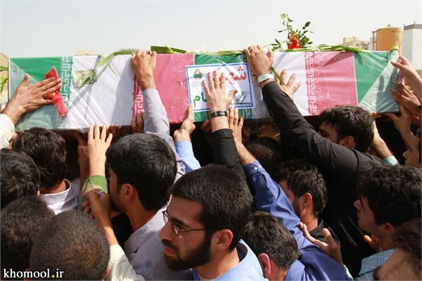 تشییع و خاکسپاری شهدای گمنام دانشگاه خلیج فارس بوشهر-27/2/89