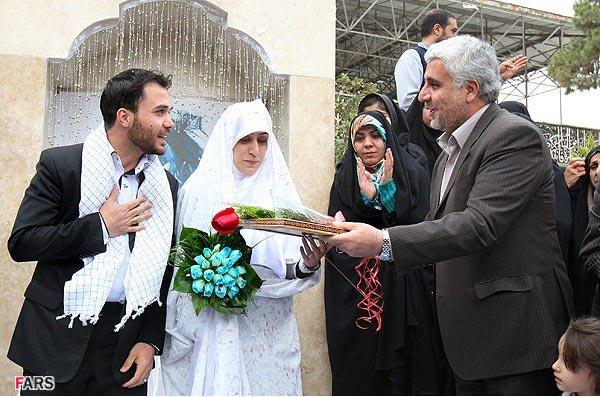 عقد آسمانی در جوار قبور شهدای گمنام