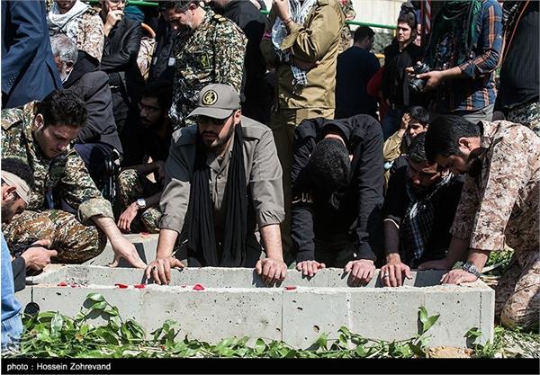 تشییع پیکر دو شهید گمنام در دانشگاه علوم پزشکی بقیه الله 4