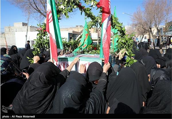 مراسم تشییع پیکر هفت شهید گمنام در شهرکرد 17