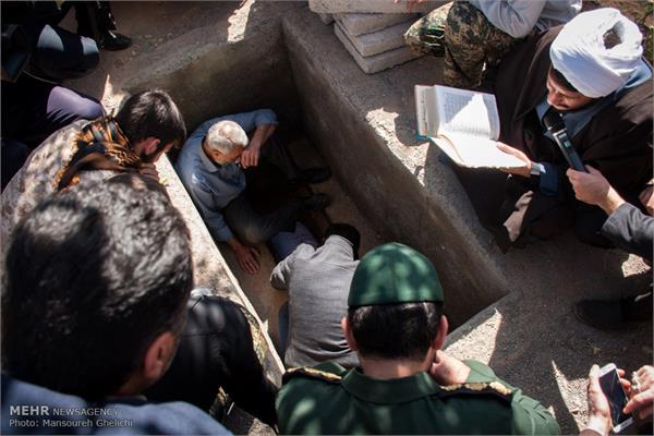 تشییع شهید گمنام در دانشگاه فنی دختران شاهرود‎ 25