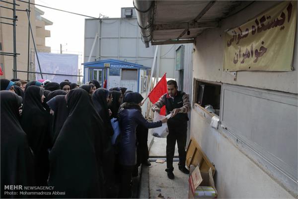 کوه‌پیمایی دانشجویان خواهر بسیجی در کهف‌الشهداء 3