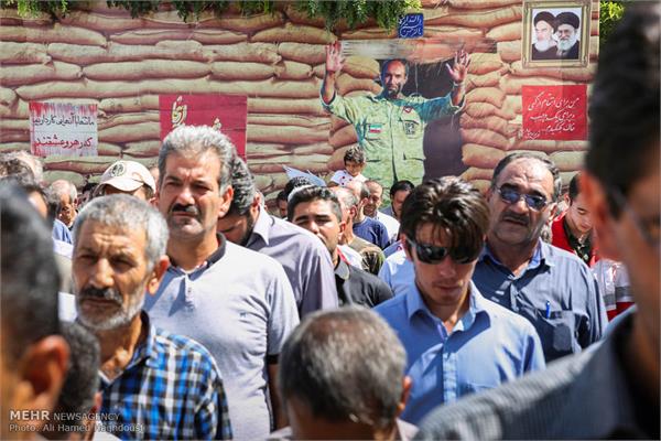 مراسم تشییع پیکر دو شهید گمنام در هادیشهر 17