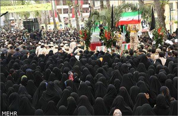 تشییع و خاکسپاری شهدای گمنام در دانشگاه آزاد لاهیجان