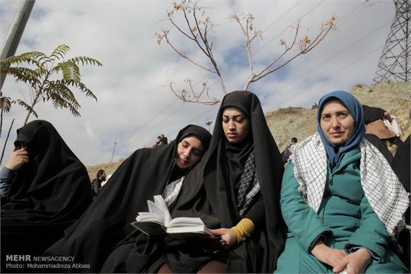 کوه‌پیمایی دانشجویان خواهر بسیجی در کهف‌الشهداء 19