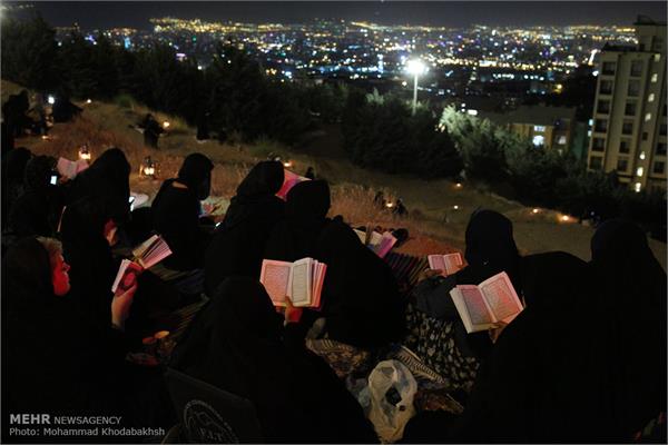 مراسم احیای شب بیست و یکم ماه رمضان در کهف الشهدا 7