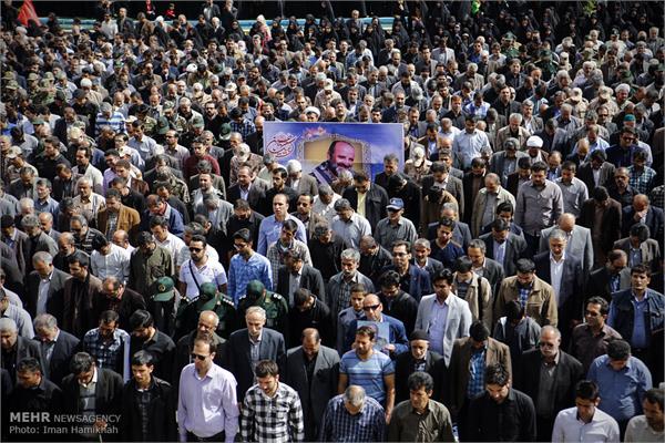 تشییع پیکر سردار شهید علیرضا شمسی‌پور 18