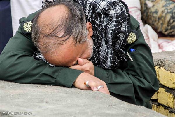 مراسم تشییع سه شهید گمنام در میبد یزد 15