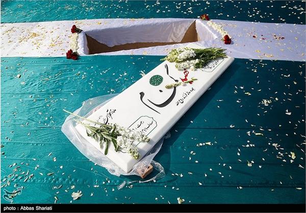 تشییع پیکر شهید گمنام ۱۸ساله - البرز 2