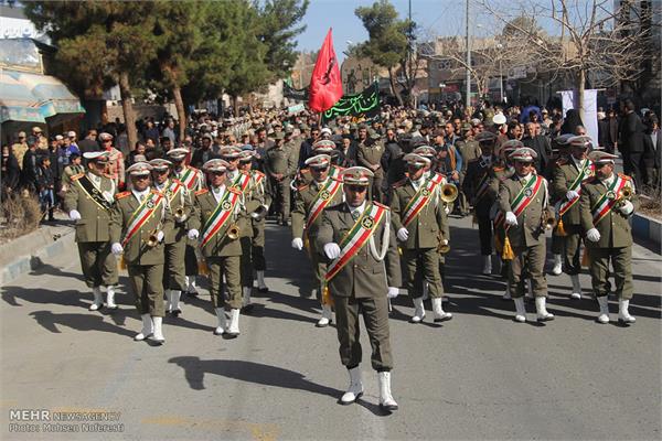 تشییع پیکر چهار شهید گمنام در بیرجند 5