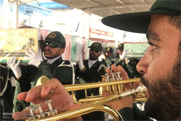 تشییع پیکر شهدای گمنام در قشم 22