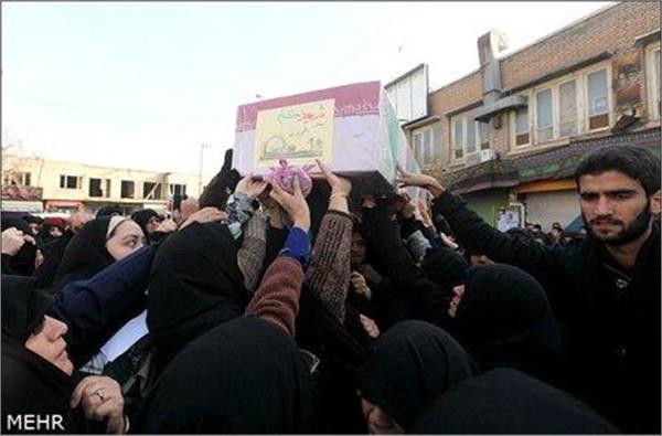 تشییع سه شهید گمنام درقم