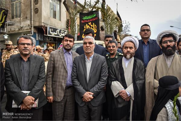 تشییع پیکر پاک ۲۴ شهید گمنام در شیراز 13